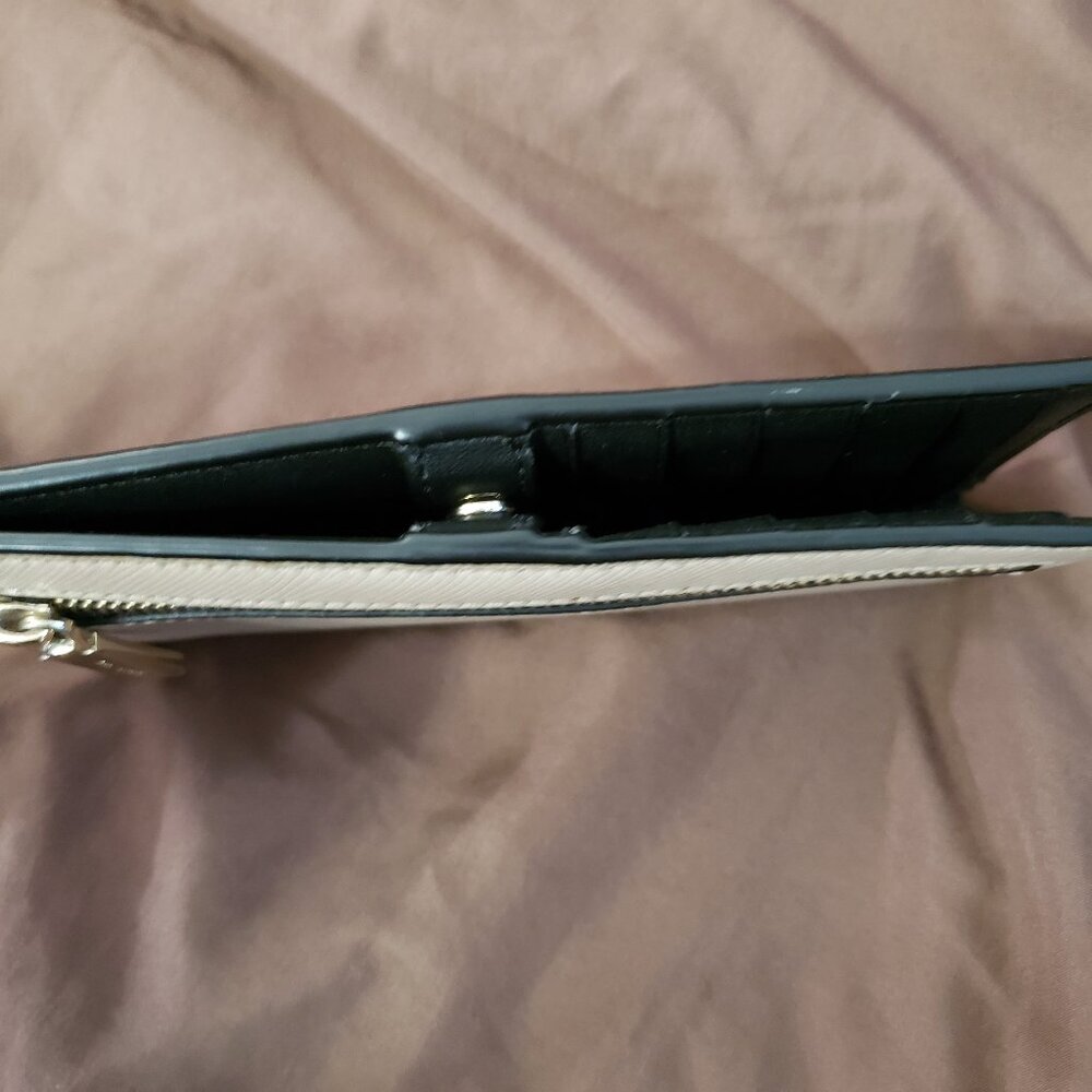 Kate Spade Wallet - Picture 7 of 15